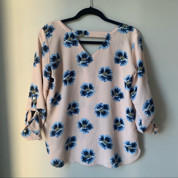 Ann Taylor Loft pink floral blouse size XS - Picture 2 of 3